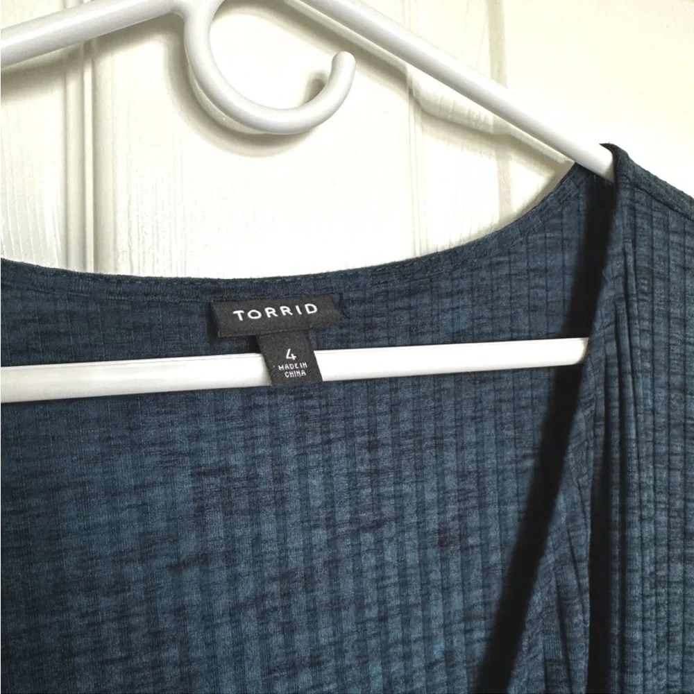 Torrid Mini Rib Knit Wrap Dress Heathered Blue/Black size 4 - Picture 4 of 5